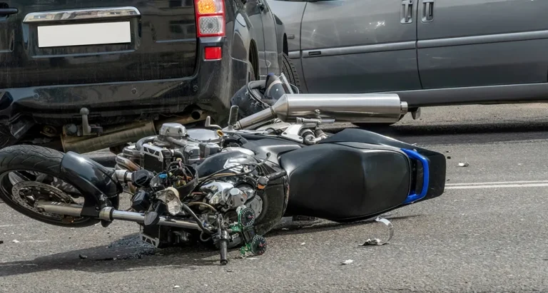 Denial of attorney voir dire on ‘signaling’ liability upheld